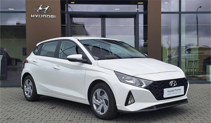 Hyundai i20 cena 64700 przebieg: 21638, rok produkcji 2022 z Pieniężno małe 137